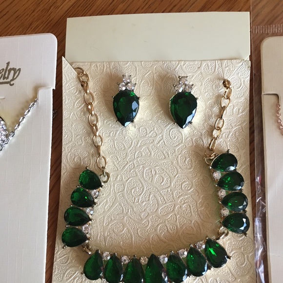 Fashion Jewelry - Picture 3 of 7